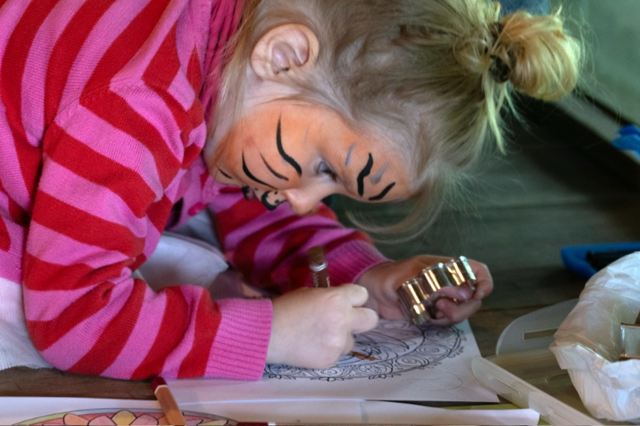 Kinder entdecken den Buddhismus